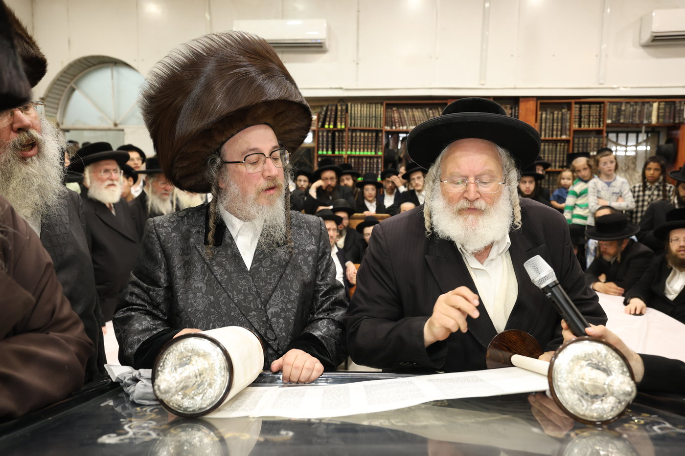 הכנסת ס"ת וחנוכת הבית בביאלה ב"ב בירושלים