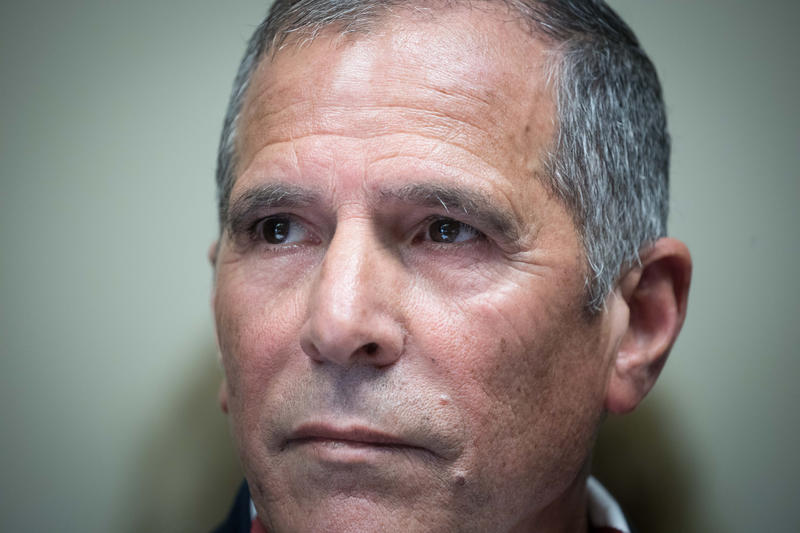 פנחס עידן אחרי הכאוס בנתב"ג: "נפגעתי עד עמקי נשמתי, אח שלי יקר"