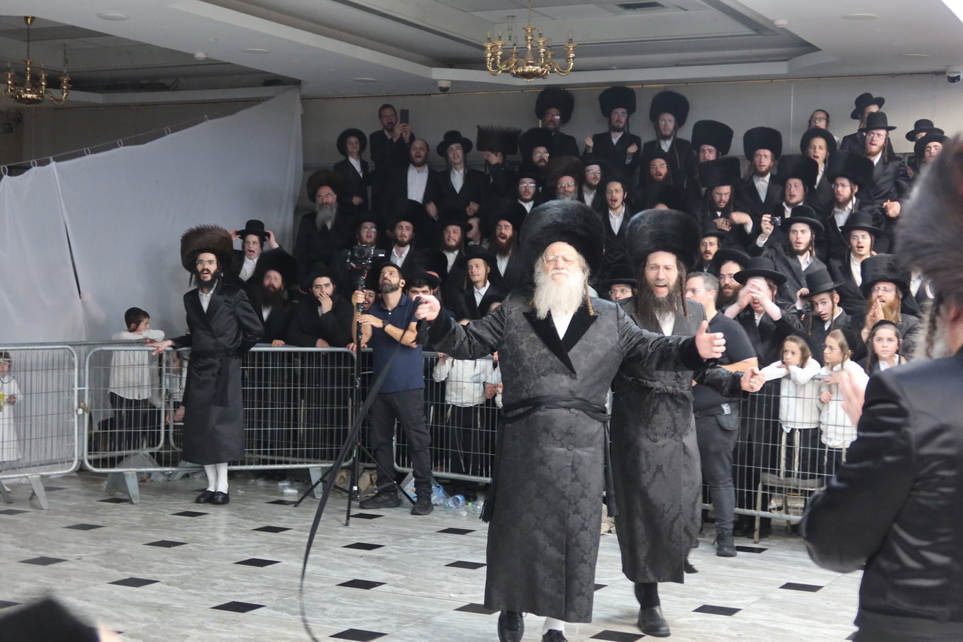  שמחת בית זוועהיל ארה"ב - מודז'יץ - האלמין