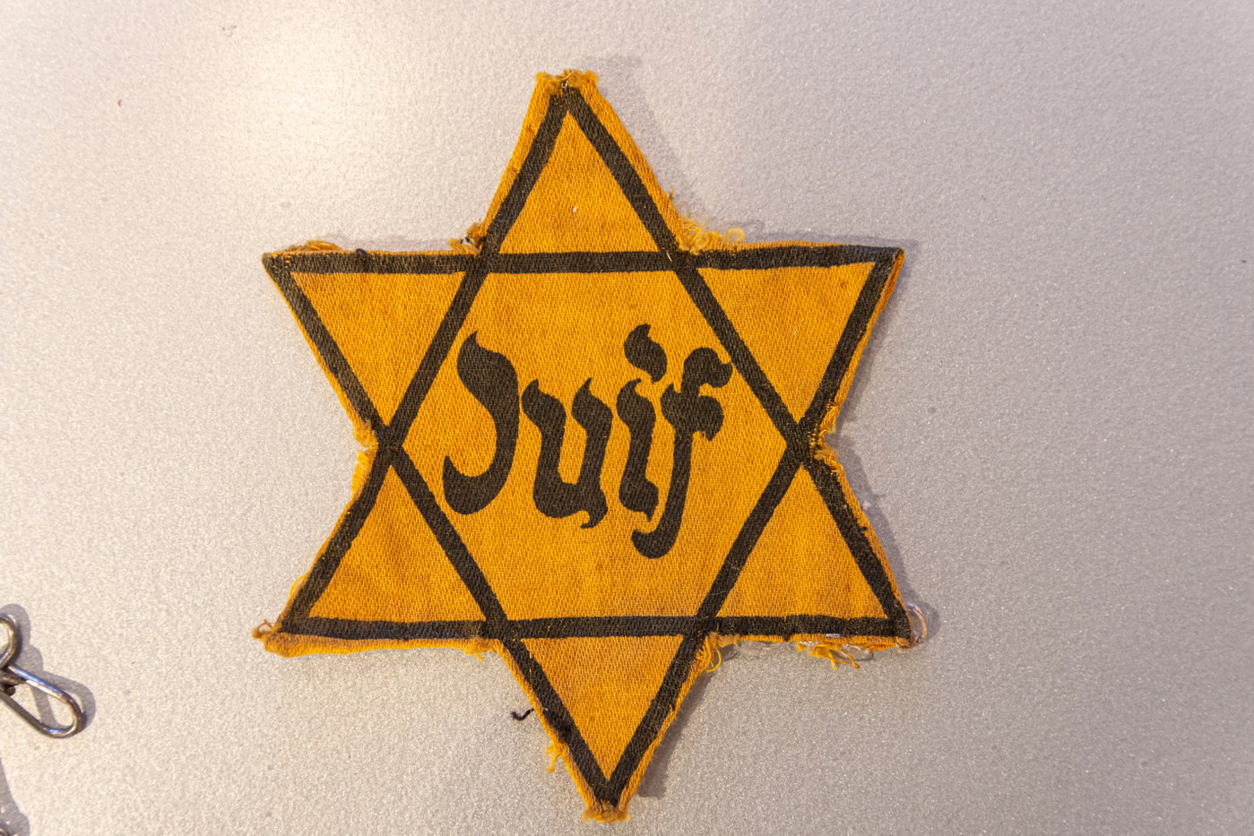 טלאי צהוב