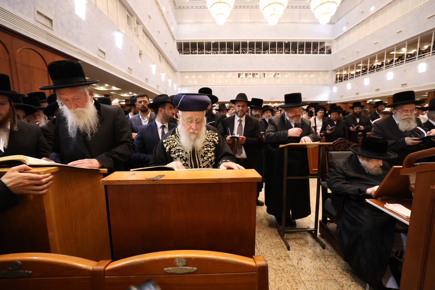 הגר"י יוסף והגרי"ד גרוסמן בבעלזא