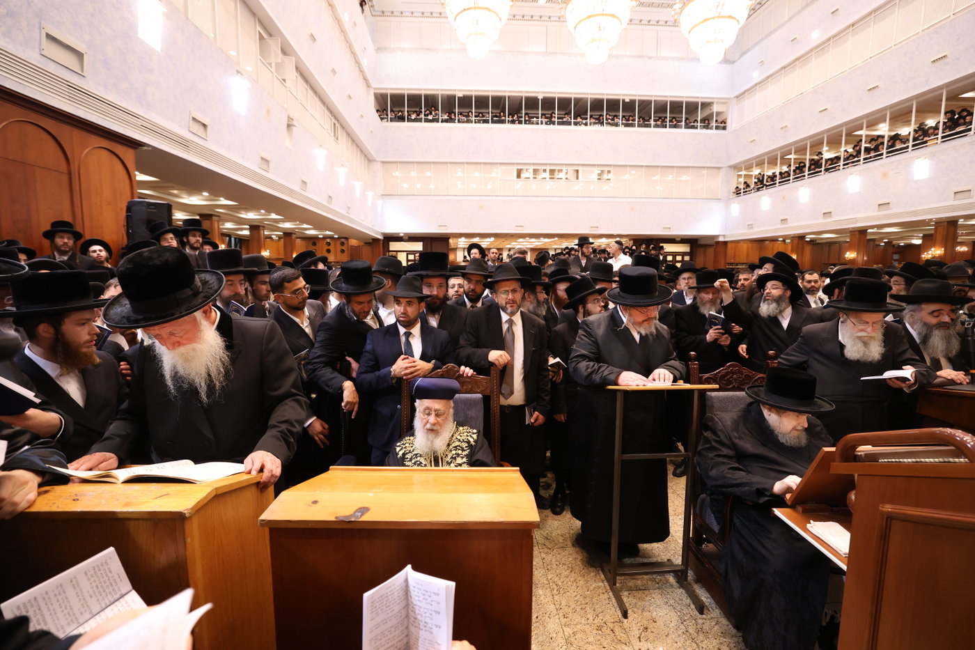 הגר"י יוסף והגרי"ד גרוסמן בבעלזא