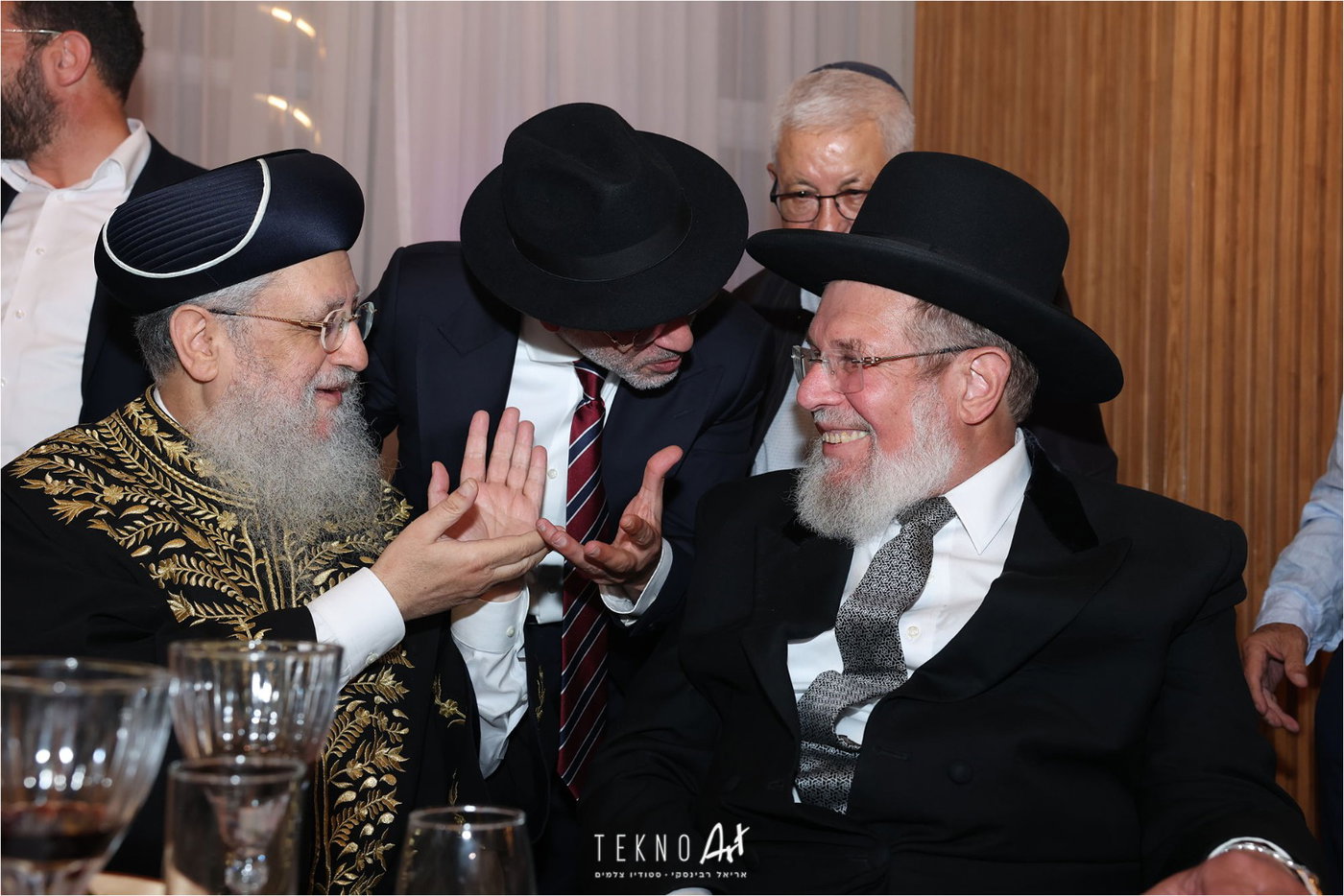 חבר הכנסת החרדי חיתן את בתו עם הבחור מ'חברון'; הברנז'ה התייצבה | תיעוד