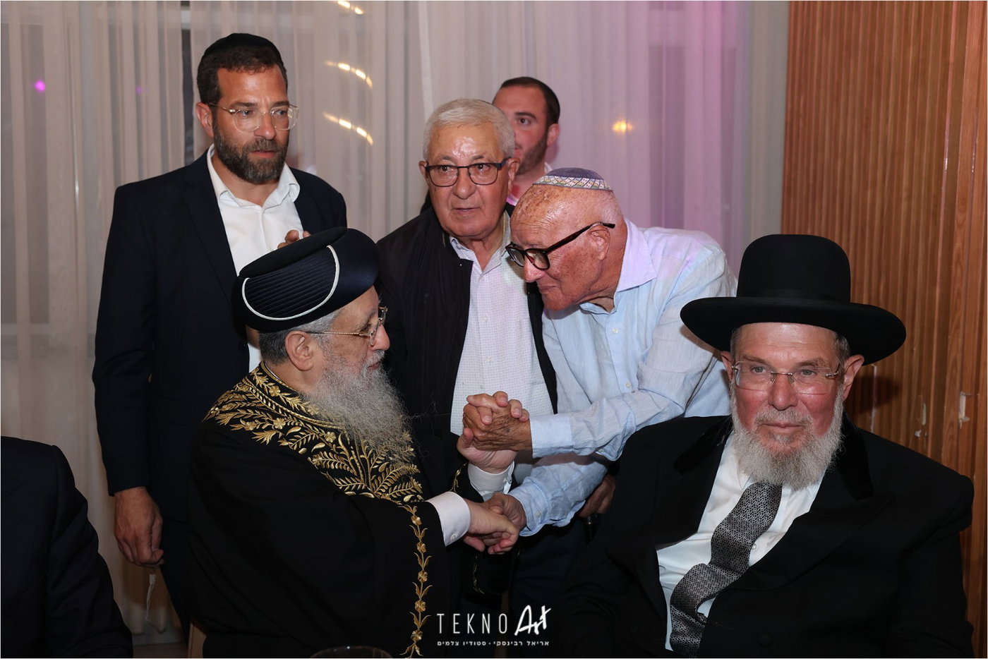 חבר הכנסת החרדי חיתן את בתו עם הבחור מ'חברון'; הברנז'ה התייצבה | תיעוד