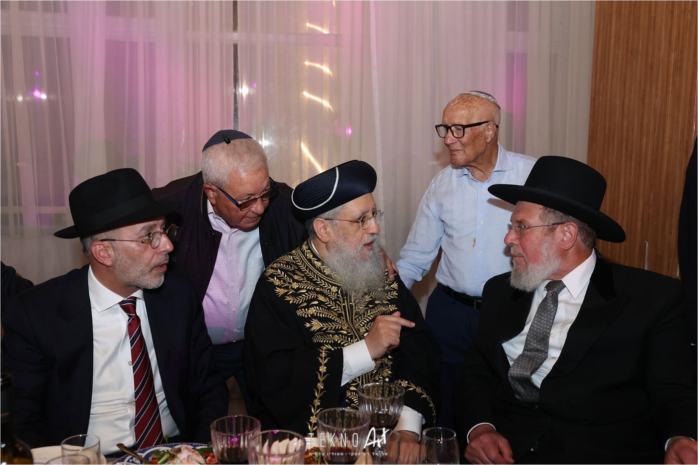 חבר הכנסת החרדי חיתן את בתו עם הבחור מ'חברון'; הברנז'ה התייצבה | תיעוד