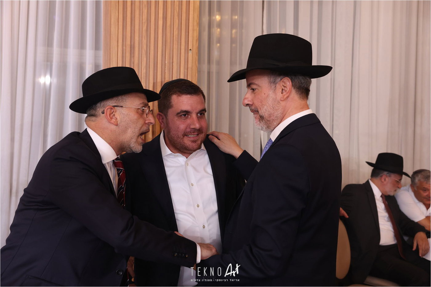 חבר הכנסת החרדי חיתן את בתו עם הבחור מ'חברון'; הברנז'ה התייצבה | תיעוד