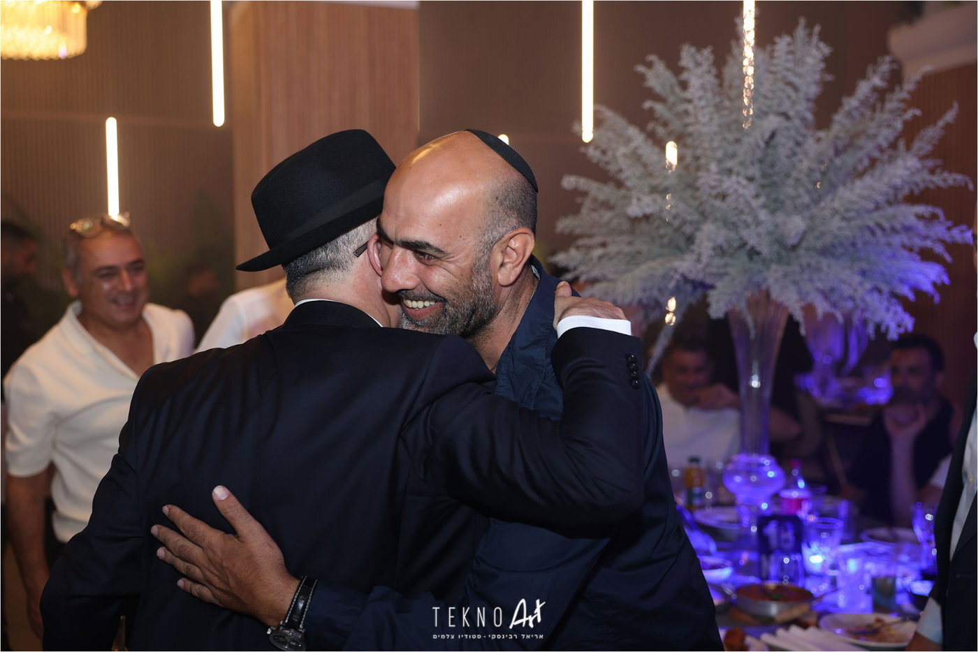 חבר הכנסת החרדי חיתן את בתו עם הבחור מ'חברון'; הברנז'ה התייצבה | תיעוד