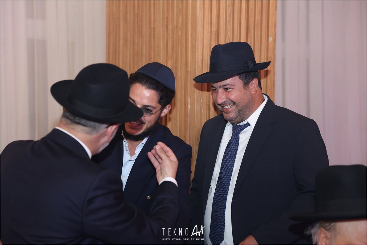 חבר הכנסת החרדי חיתן את בתו עם הבחור מ'חברון'; הברנז'ה התייצבה | תיעוד