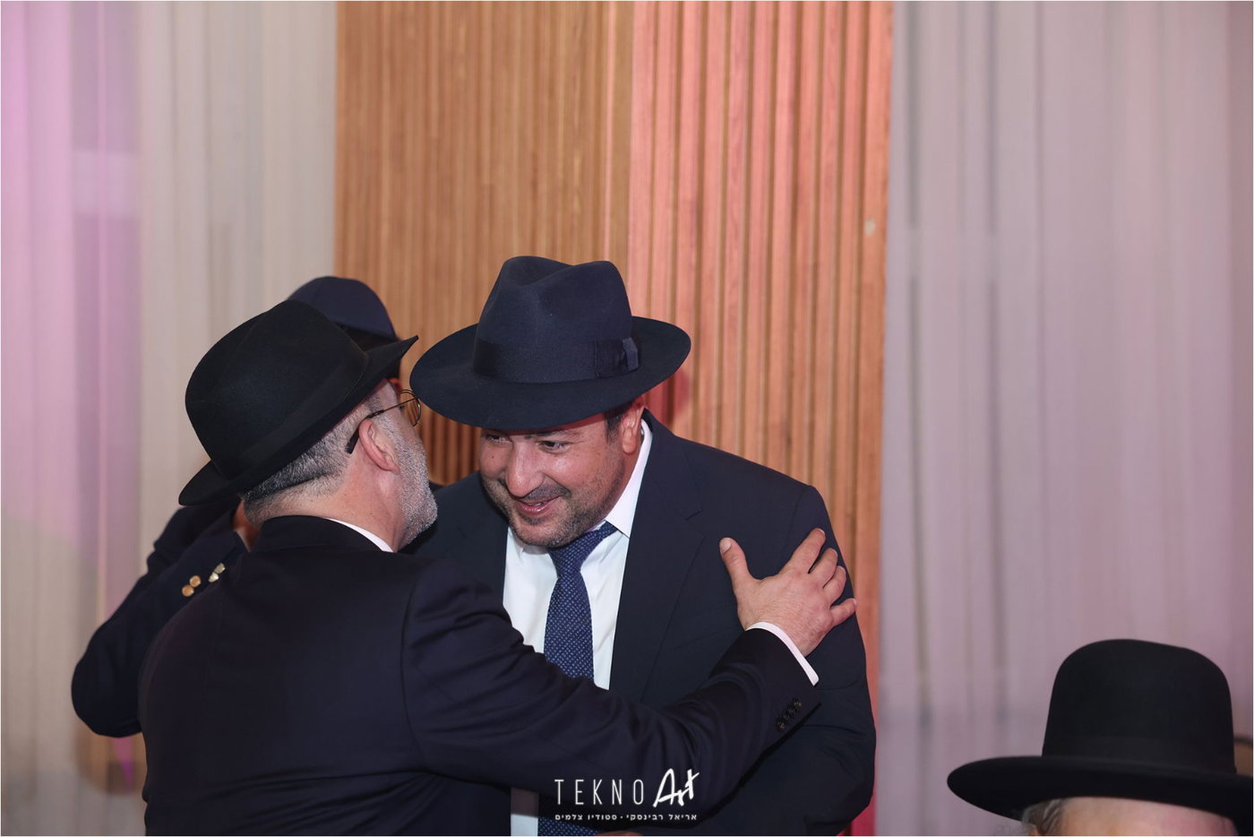 חבר הכנסת החרדי חיתן את בתו עם הבחור מ'חברון'; הברנז'ה התייצבה | תיעוד