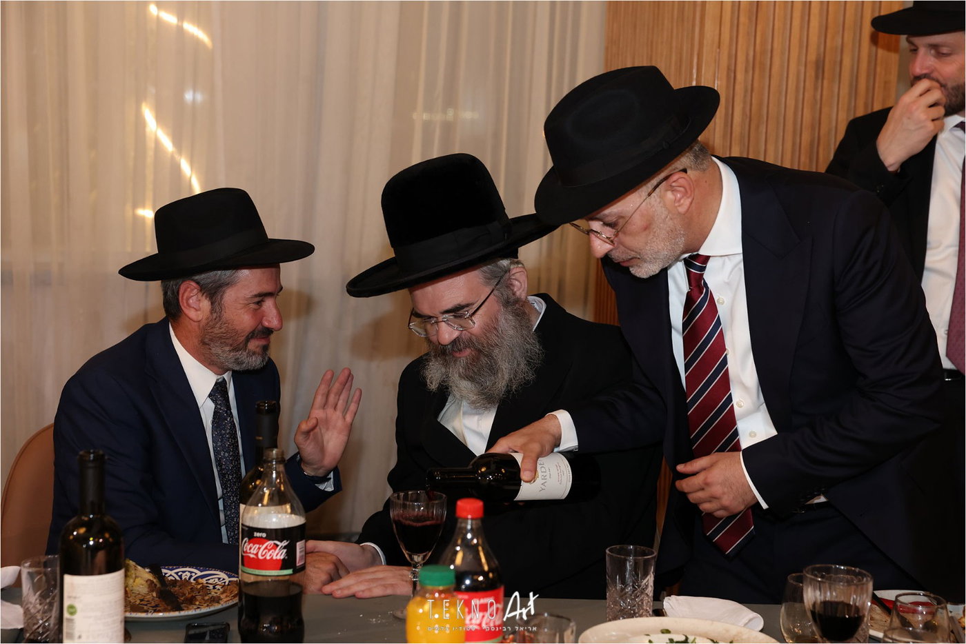 חבר הכנסת החרדי חיתן את בתו עם הבחור מ'חברון'; הברנז'ה התייצבה | תיעוד