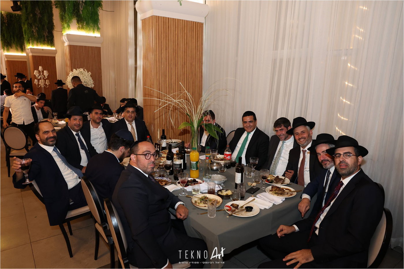 חבר הכנסת החרדי חיתן את בתו עם הבחור מ'חברון'; הברנז'ה התייצבה | תיעוד