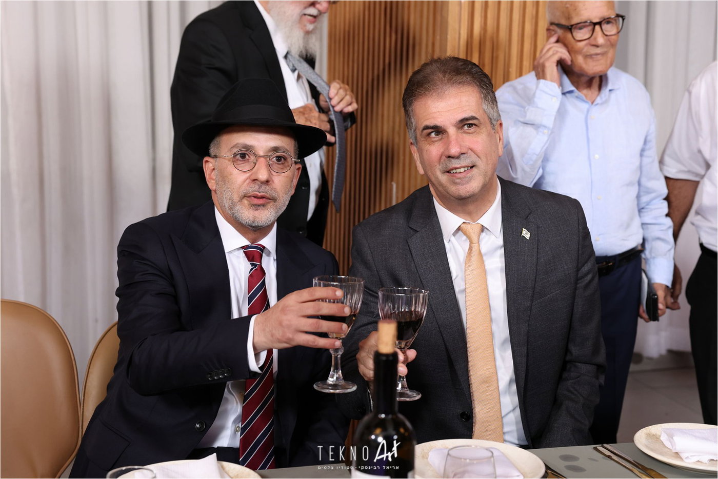 חבר הכנסת החרדי חיתן את בתו עם הבחור מ'חברון'; הברנז'ה התייצבה | תיעוד