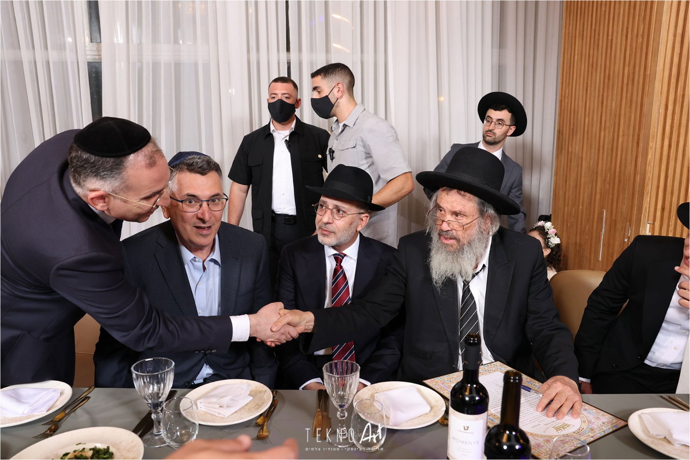 חבר הכנסת החרדי חיתן את בתו עם הבחור מ'חברון'; הברנז'ה התייצבה | תיעוד