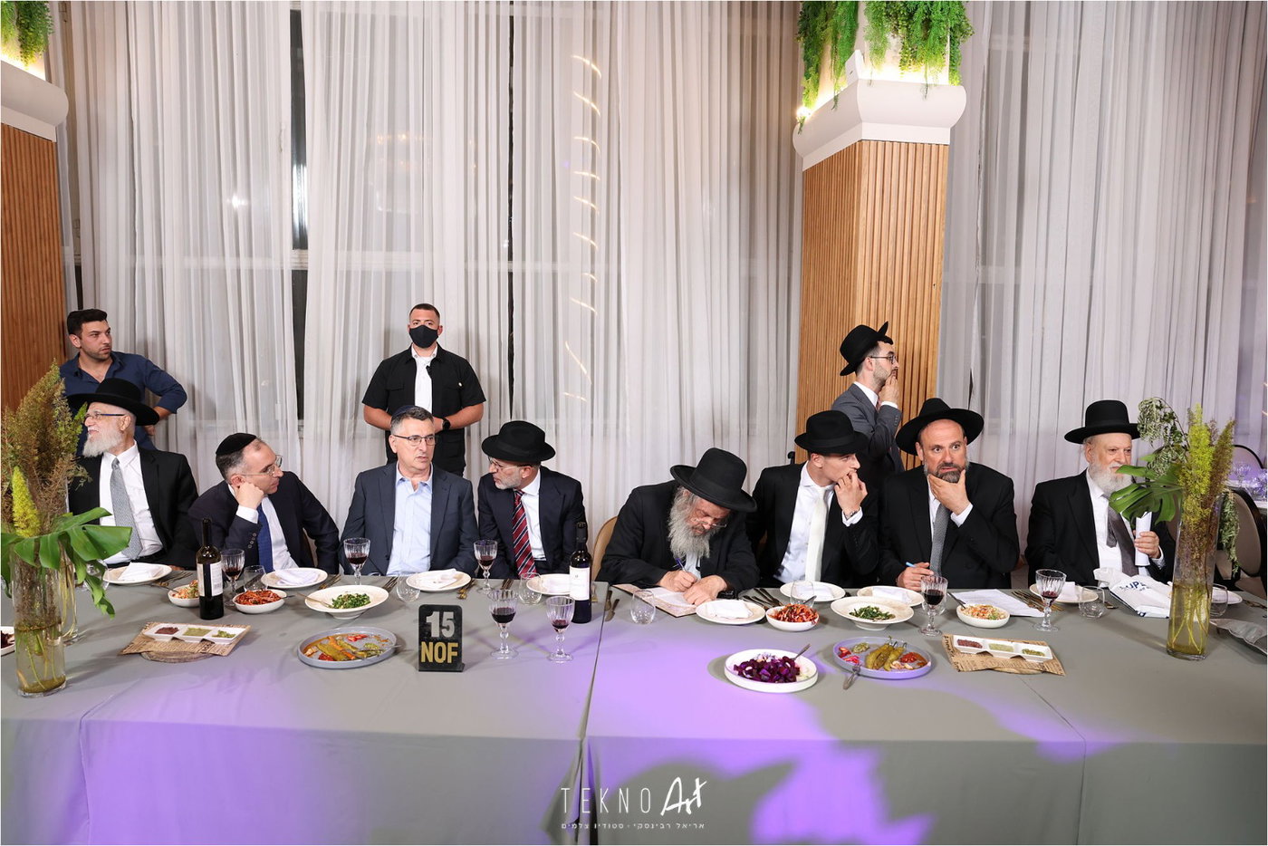 חבר הכנסת החרדי חיתן את בתו עם הבחור מ'חברון'; הברנז'ה התייצבה | תיעוד