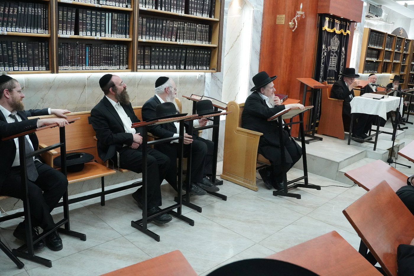 הגר"י אזרחי ב'זכרון מאיר'