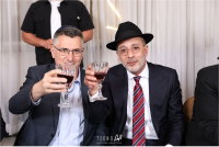 חבר הכנסת החרדי חיתן את בתו עם הבחור מ'חברון'; הברנז'ה התייצבה | תיעוד