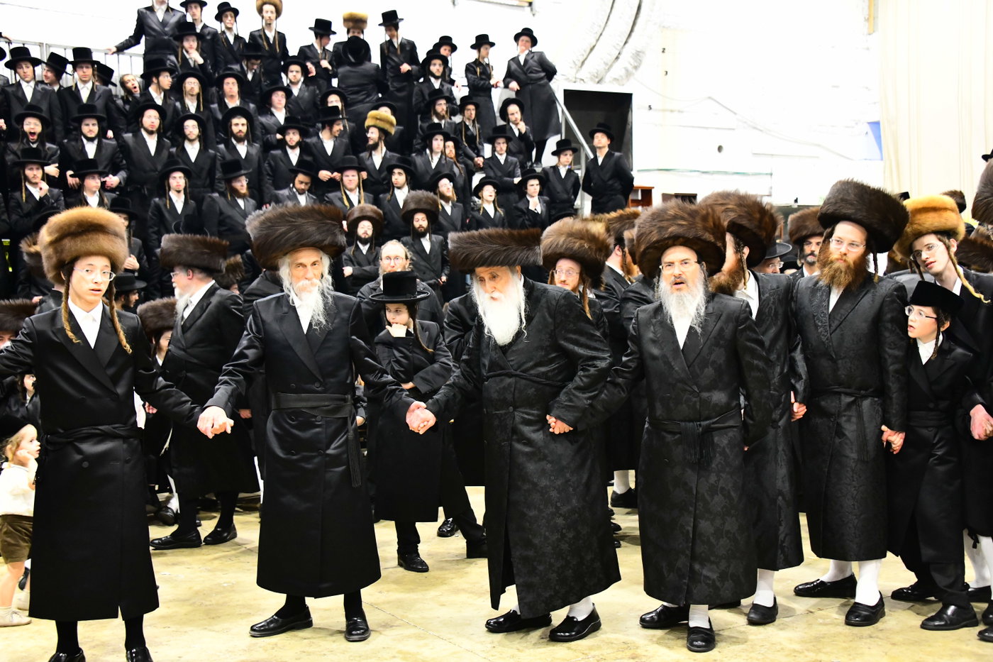 שמחת בית מכנובקא בעלזא - נדבורנה י-ם - מעליץ - יערסלוב