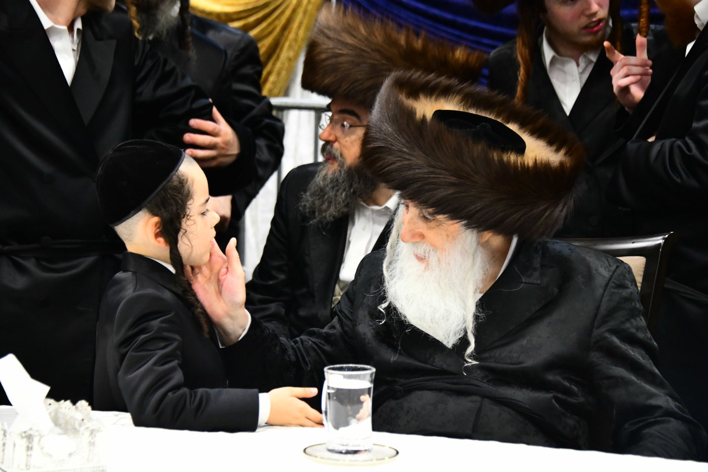 שמחת בית מכנובקא בעלזא - נדבורנה י-ם - מעליץ - יערסלוב