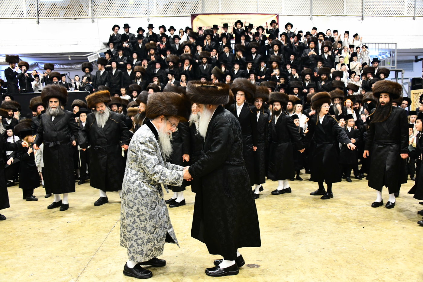 שמחת בית מכנובקא בעלזא - נדבורנה י-ם - מעליץ - יערסלוב