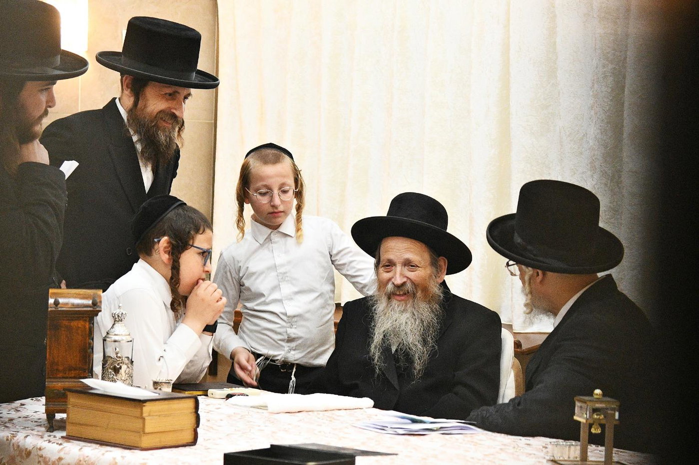 האדמו"ר מסערט ויז'ניץ בביתר