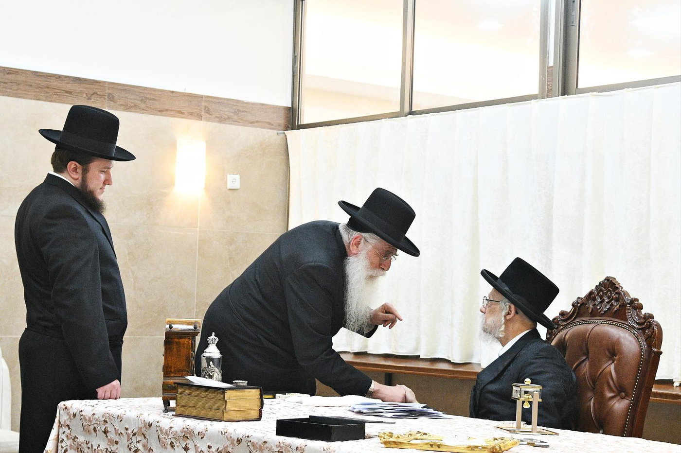 האדמו"ר מסערט ויז'ניץ בביתר