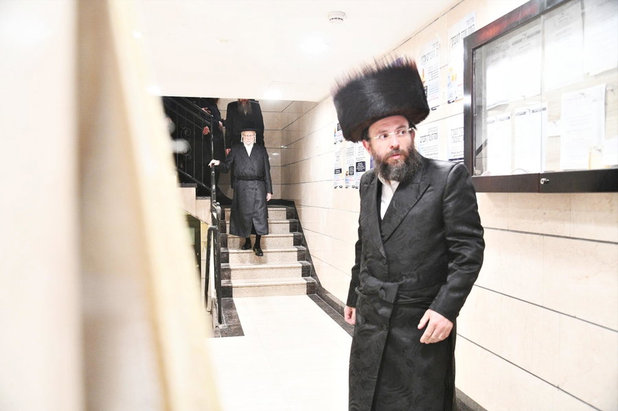 האדמו"ר מסערט ויז'ניץ בביתר