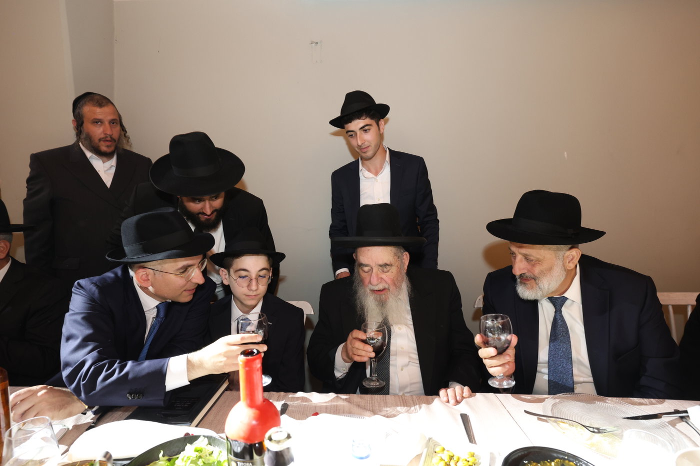 בר מצווה לבנו של מנכ"ל משרד הפנים ישראל אוזן