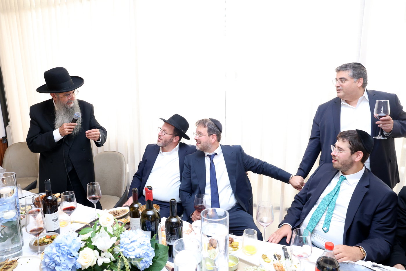 שמחת הברית לבנו של הסופר ואיש התקשורת שלמה קוק