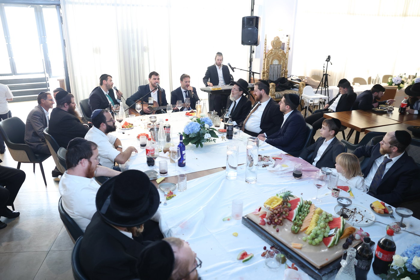 שמחת הברית לבנו של הסופר ואיש התקשורת שלמה קוק