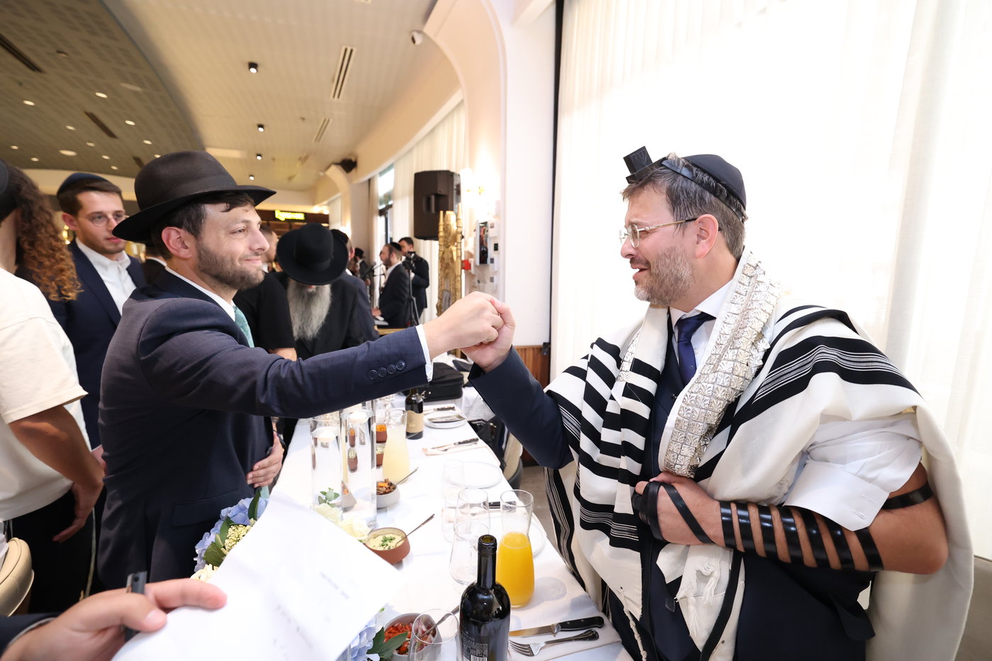 שמחת הברית לבנו של הסופר ואיש התקשורת שלמה קוק