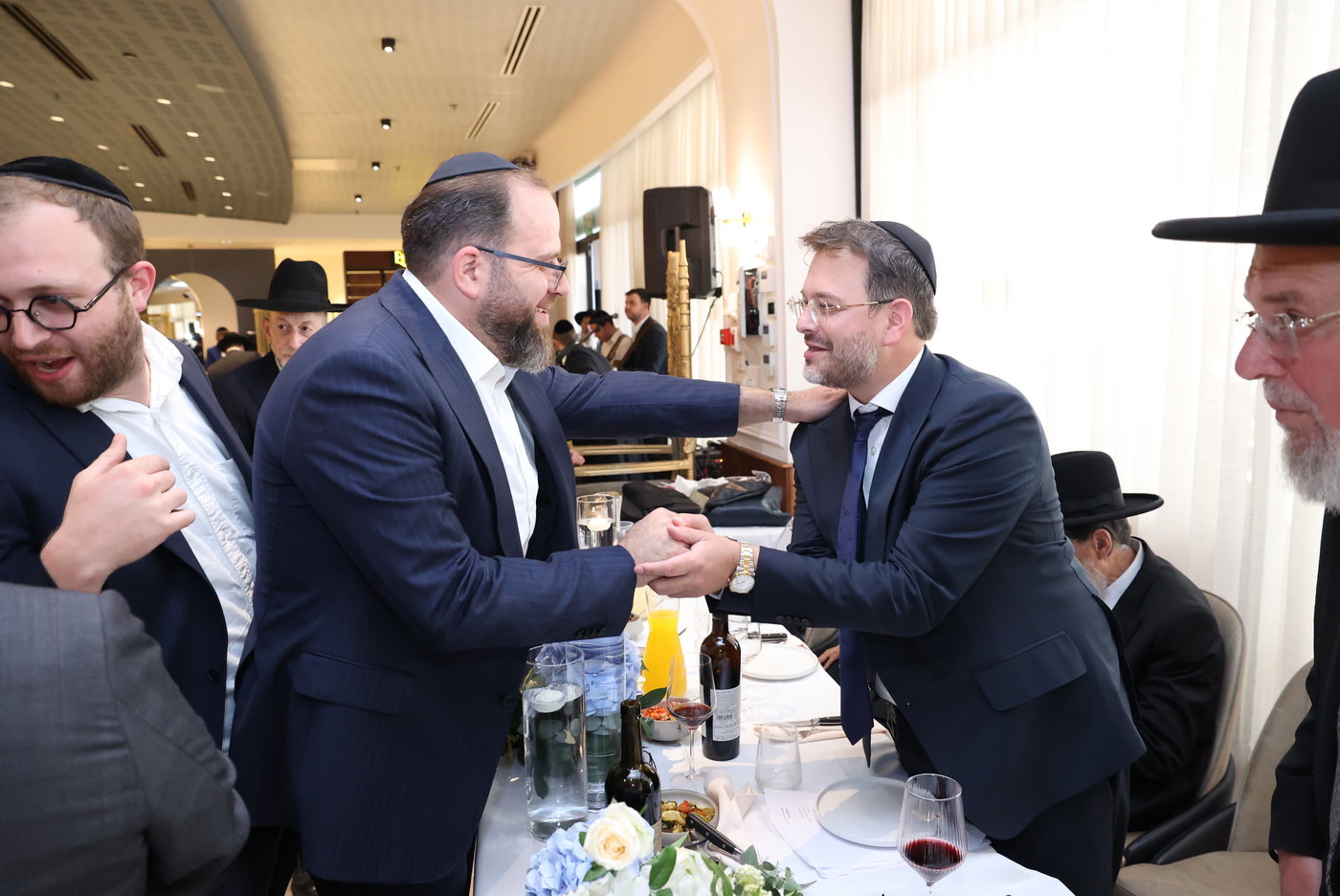 שמחת הברית לבנו של הסופר ואיש התקשורת שלמה קוק