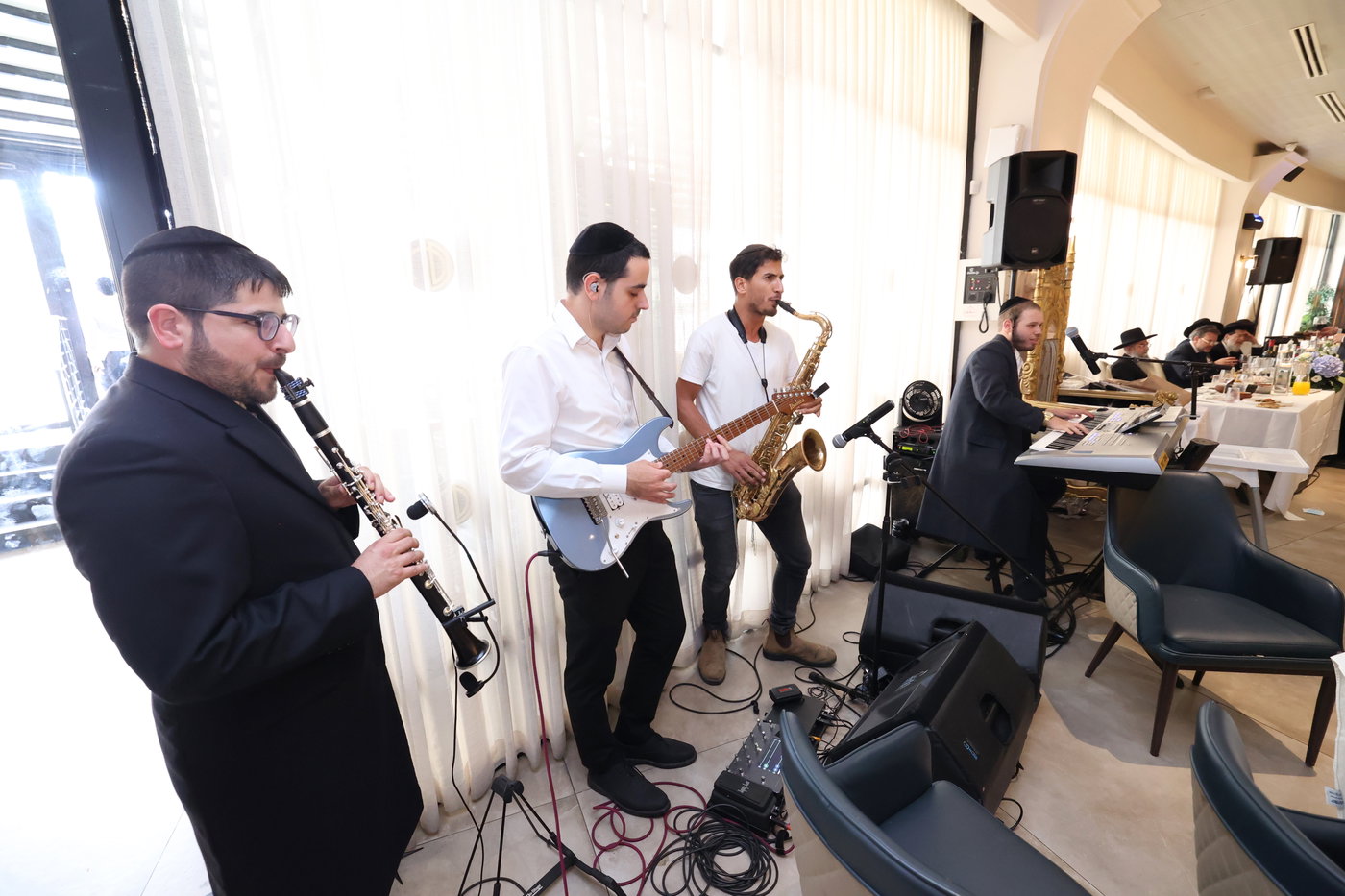 שמחת הברית לבנו של הסופר ואיש התקשורת שלמה קוק