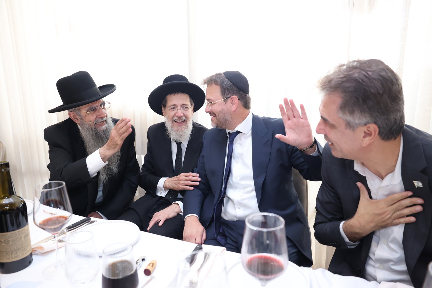שמחת הברית לבנו של הסופר ואיש התקשורת שלמה קוק