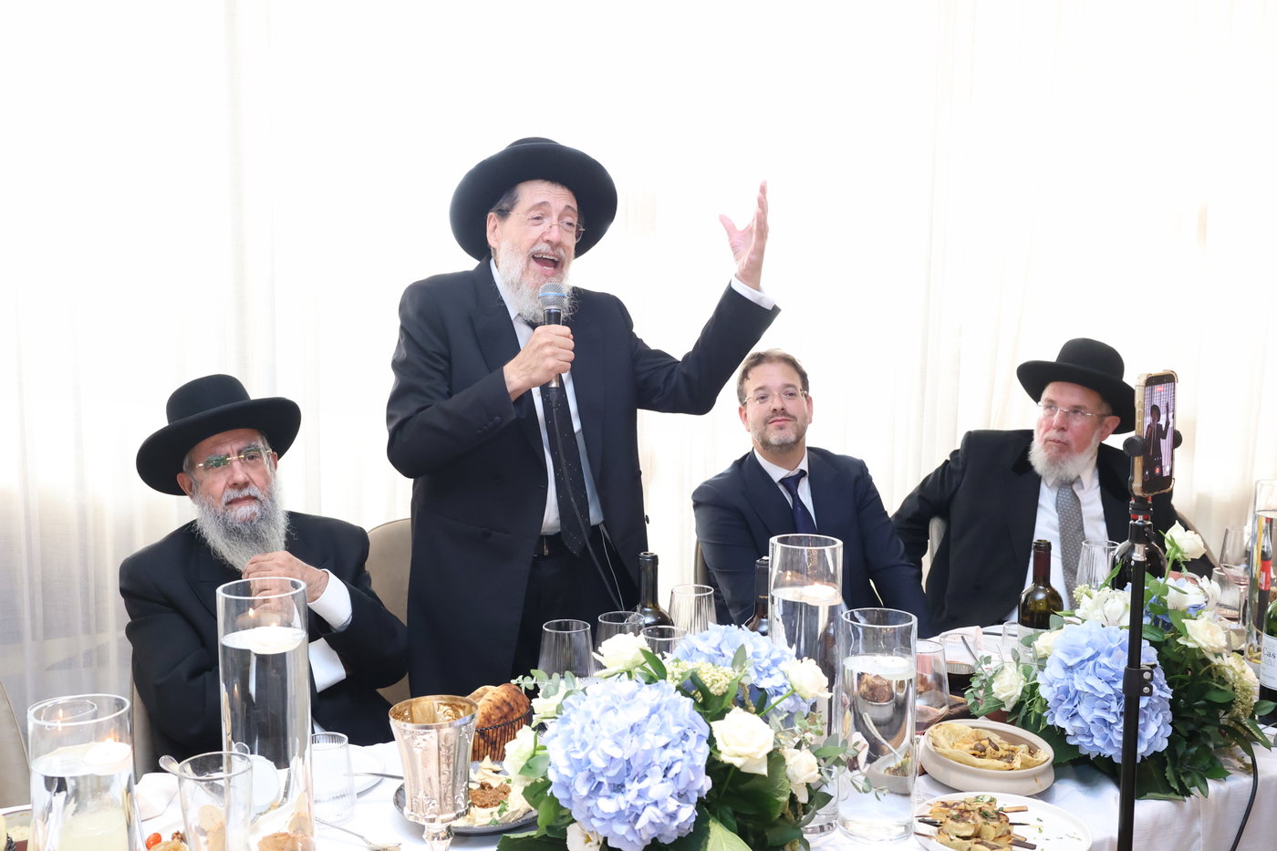 שמחת הברית לבנו של הסופר ואיש התקשורת שלמה קוק