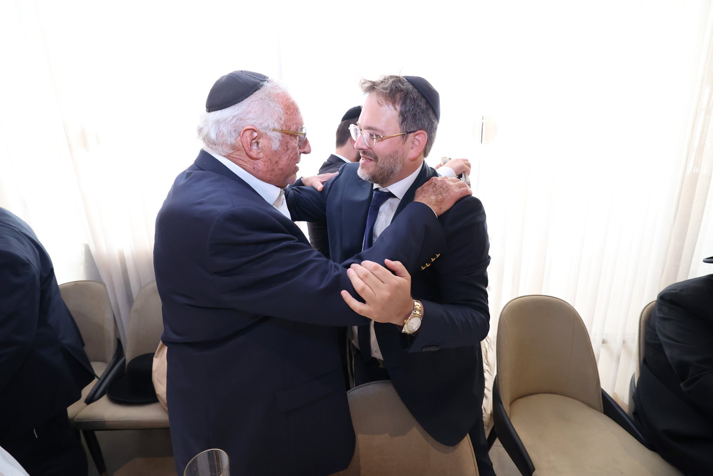 שמחת הברית לבנו של הסופר ואיש התקשורת שלמה קוק