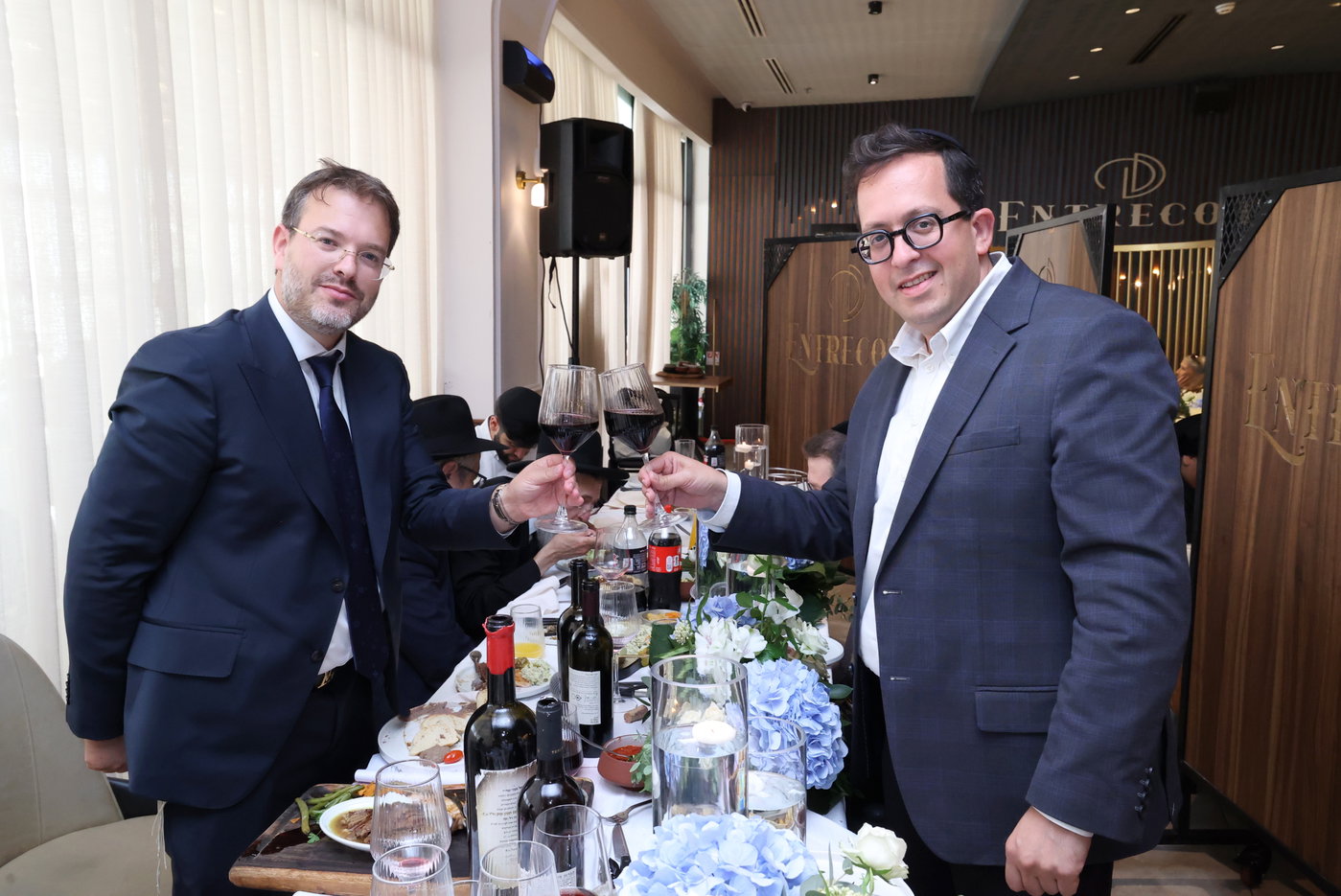 שמחת הברית לבנו של הסופר ואיש התקשורת שלמה קוק