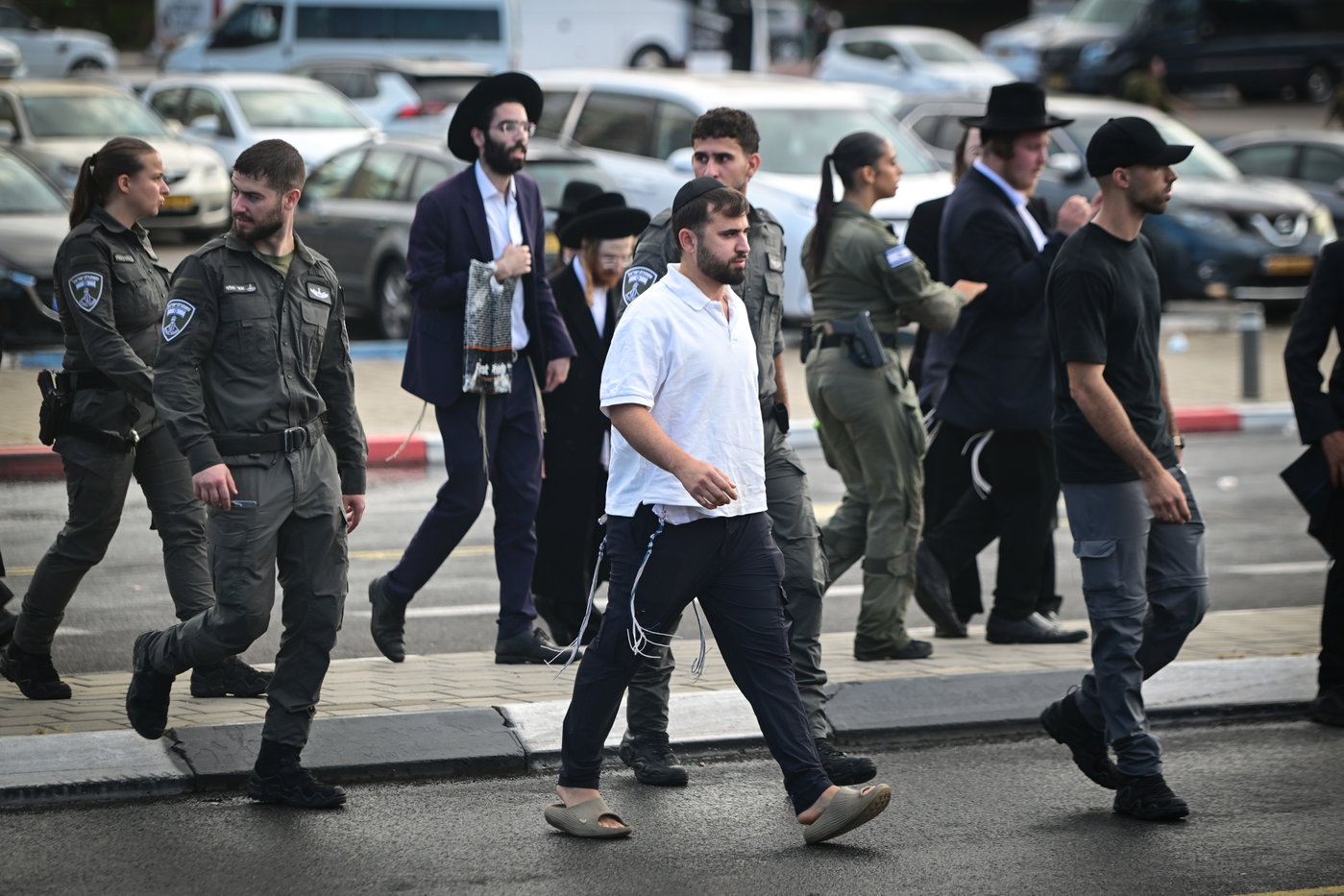 ההפגנה ליד לשכת הגיוס תל השומר