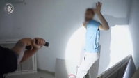 "תרים את החולצה": החשוד הפלסטיני הסתובב בידיים מורמות בירושלים | צפו