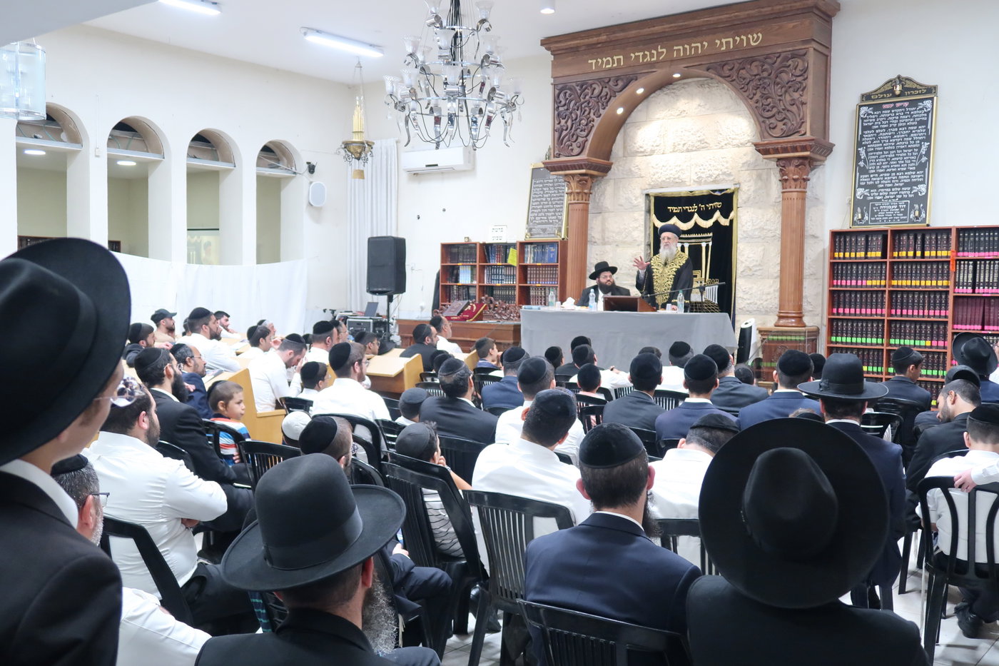 הראשל"צ הגר"ד יוסף בקריית הרצוג
