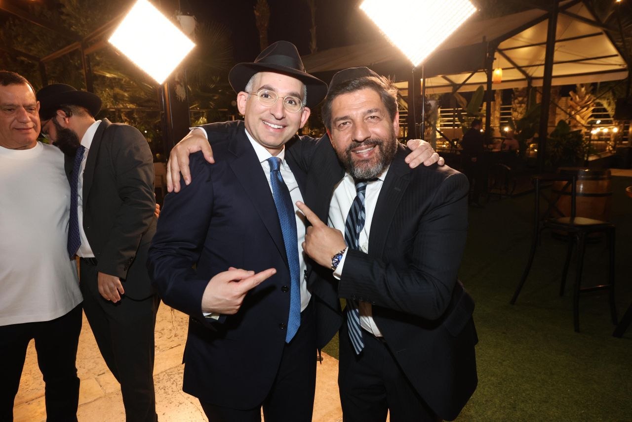 בר מצווה לבנו של מנכ"ל משרד הפנים ישראל אוזן