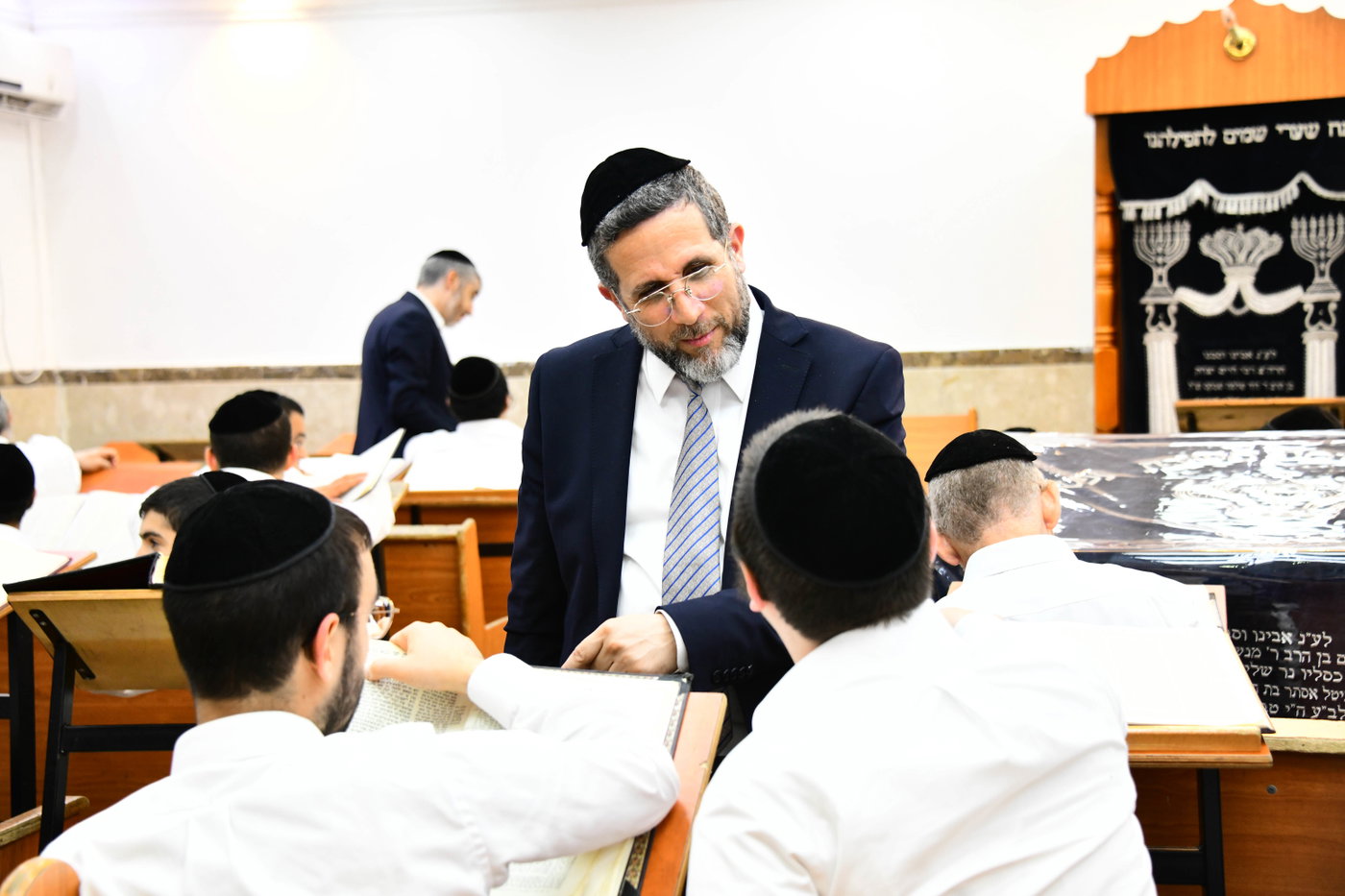 הגאון רבי שרגא שטיינמן בישיבת 'שיח יצחק'