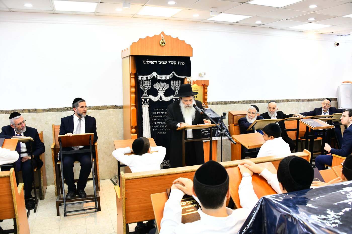 הגאון רבי שרגא שטיינמן בישיבת 'שיח יצחק'