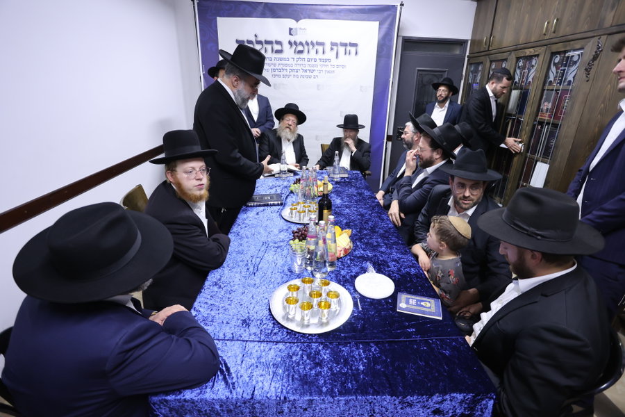 בקודש פנימה | רבה של 'נווה יעקב מרכז' סיים 'משנה ברורה' בחדרו של המשגיח