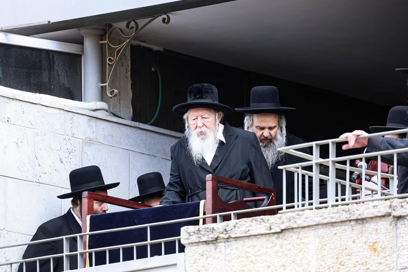 האדמו"ר מגור בהלווייה השבוע