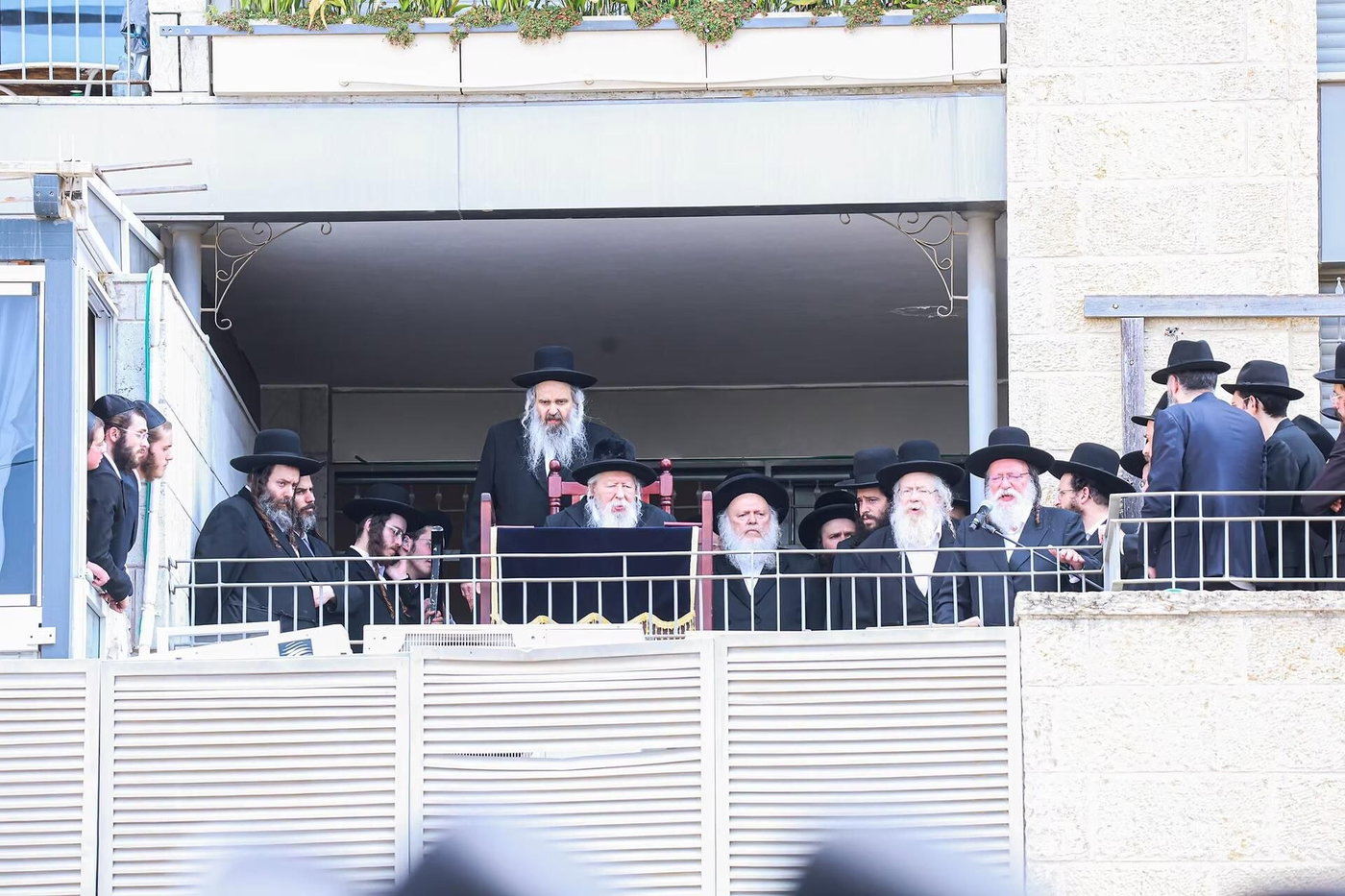 האדמו"ר מגור בהלווייה השבוע