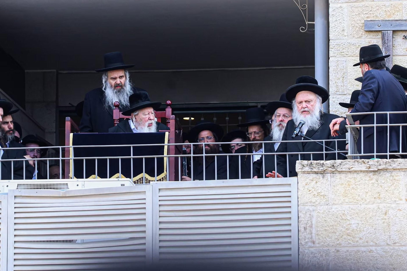 האדמו"ר מגור בהלווייה השבוע