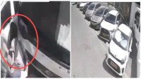 נס בלתי נתפס: המשאית איבדה שליטה והעיפה אם ובתה לתוך חנות
