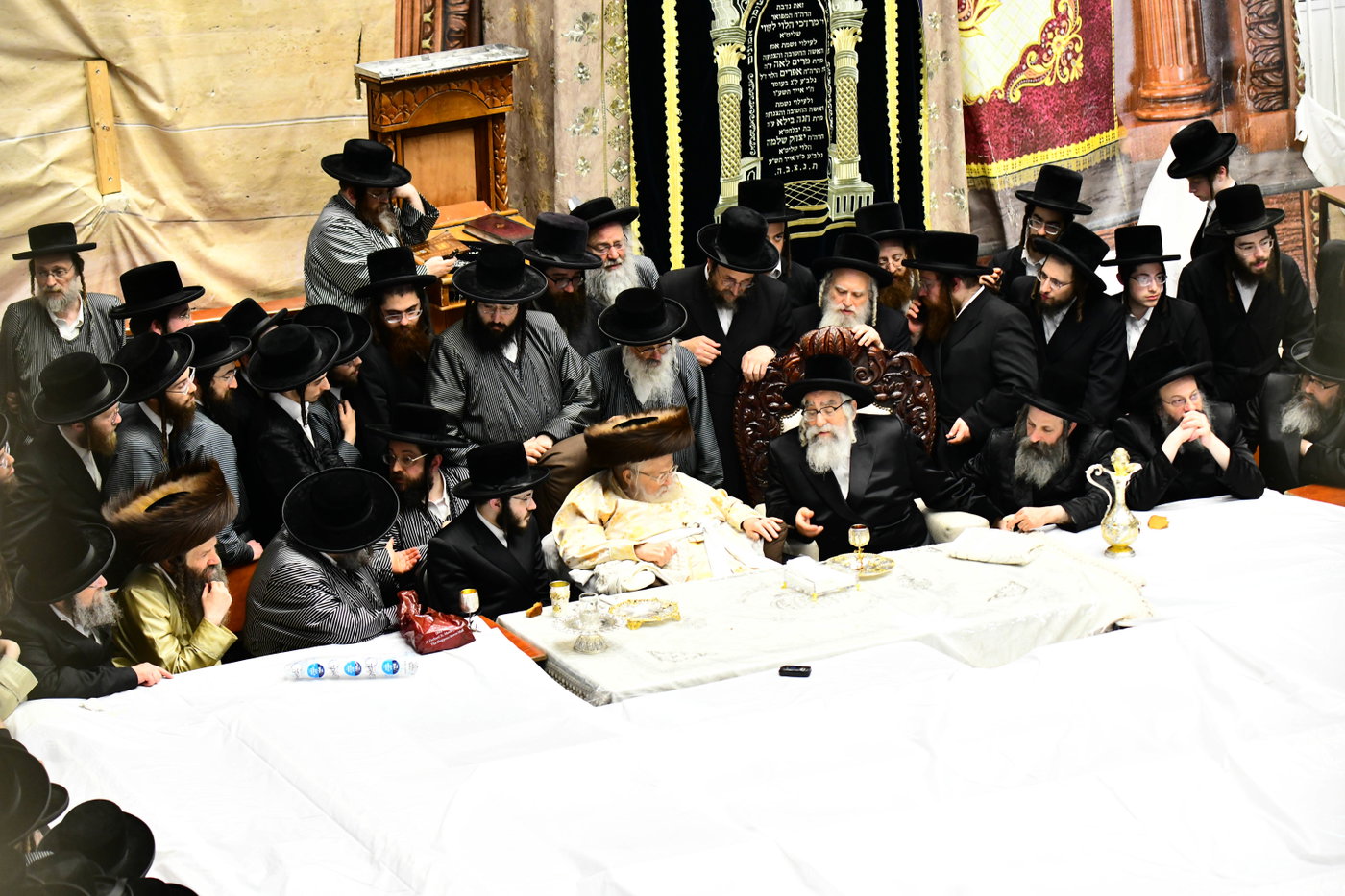 האדמו"ר מויז'ניץ מאנסי בתולדות אברהם יצחק