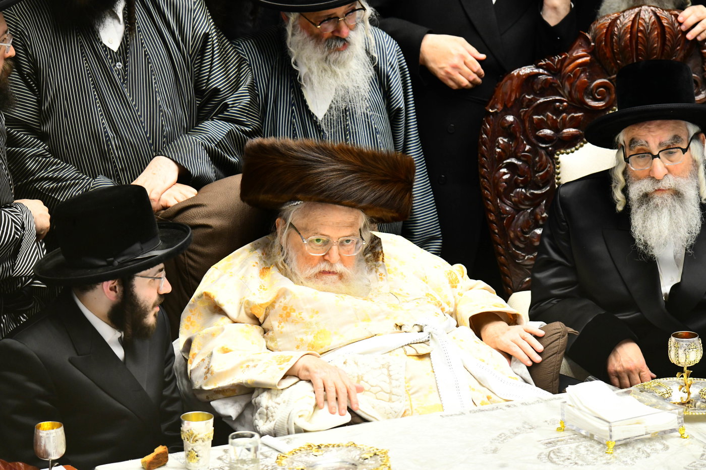 האדמו"ר מויז'ניץ מאנסי בתולדות אברהם יצחק