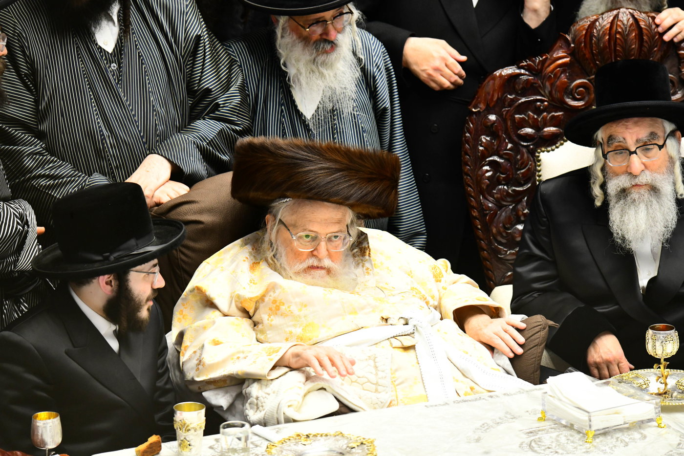 האדמו"ר מויז'ניץ מאנסי בתולדות אברהם יצחק